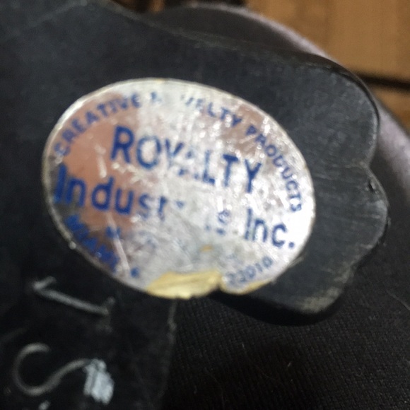 Vintage 1967 Royalty Ind. Inc. Cat Coin Bank 9.5” - Picture 9 of 12